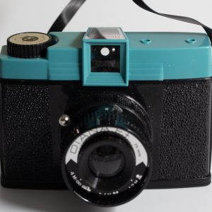 APPAREIL PHOTO-LOMOGRAPHY DIANA F ARGENTIQUE 2000--PLASTIQUE 6X6 120--trés bon é