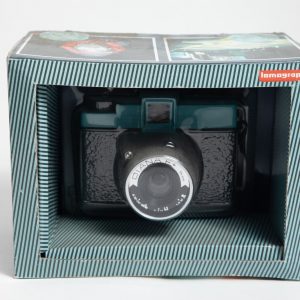 DIANA F + LOMOGRAPHY EN BOITE + LIVRET-1 appareil photo argentique 6X6