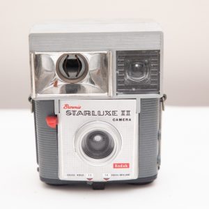 APPAREIL PHOTO-KODAK BROWNIE STALUXE 2 ARGENTIQUE 1950-FLASH-FORMAT 127 bon état