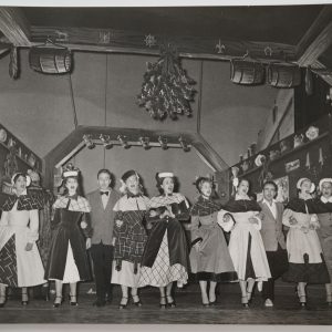 PHOTO Argentique France Scène de Théâtre	18X24cm	1950
