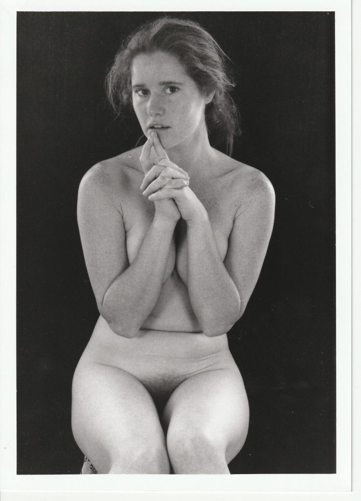 PHOTO argentique artistique NU féminin femme nue NOIR ET BLANC format 13X18 1980