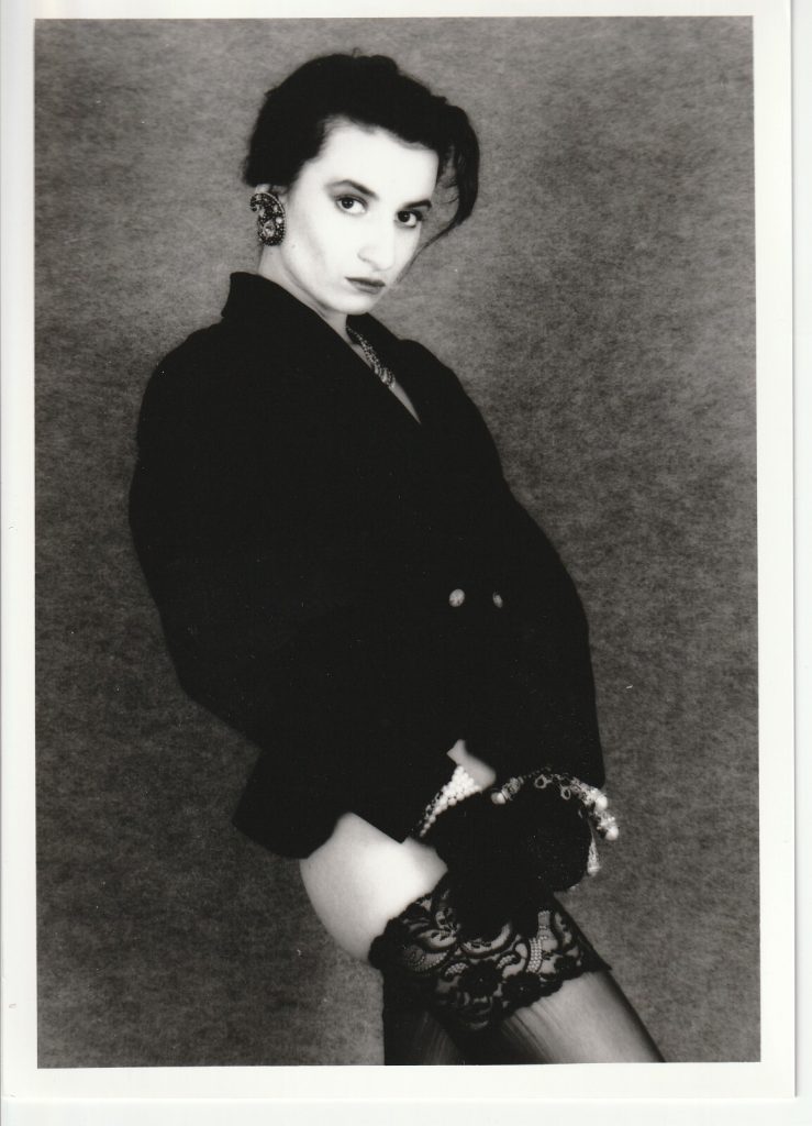 PHOTO argentique artistique NU féminin femme nue NOIR ET BLANC format 13X18 1980