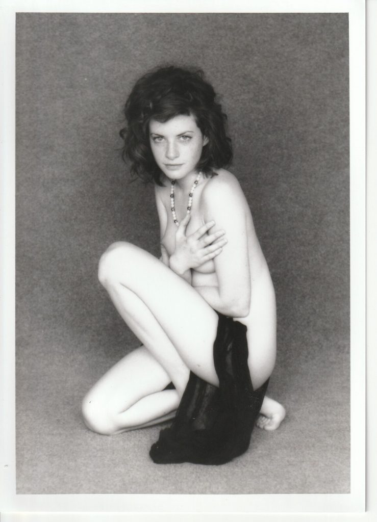 PHOTO argentique artistique NU féminin femme nue NOIR ET BLANC format 13X18 1980