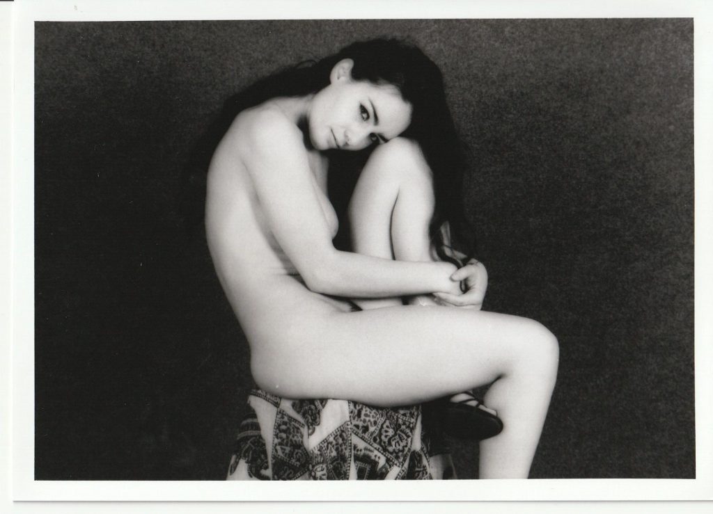 PHOTO argentique artistique NU féminin femme nue NOIR ET BLANC format 13X18 1980