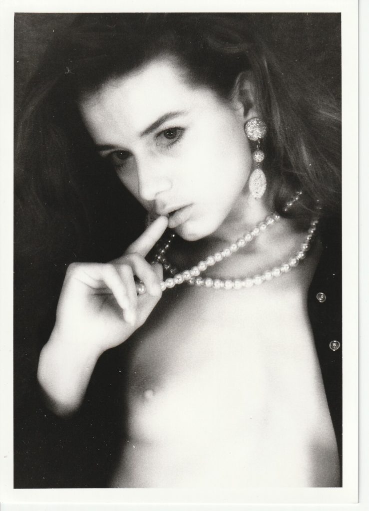 PHOTO argentique artistique NU féminin femme nue NOIR ET BLANC format 13X18 1980