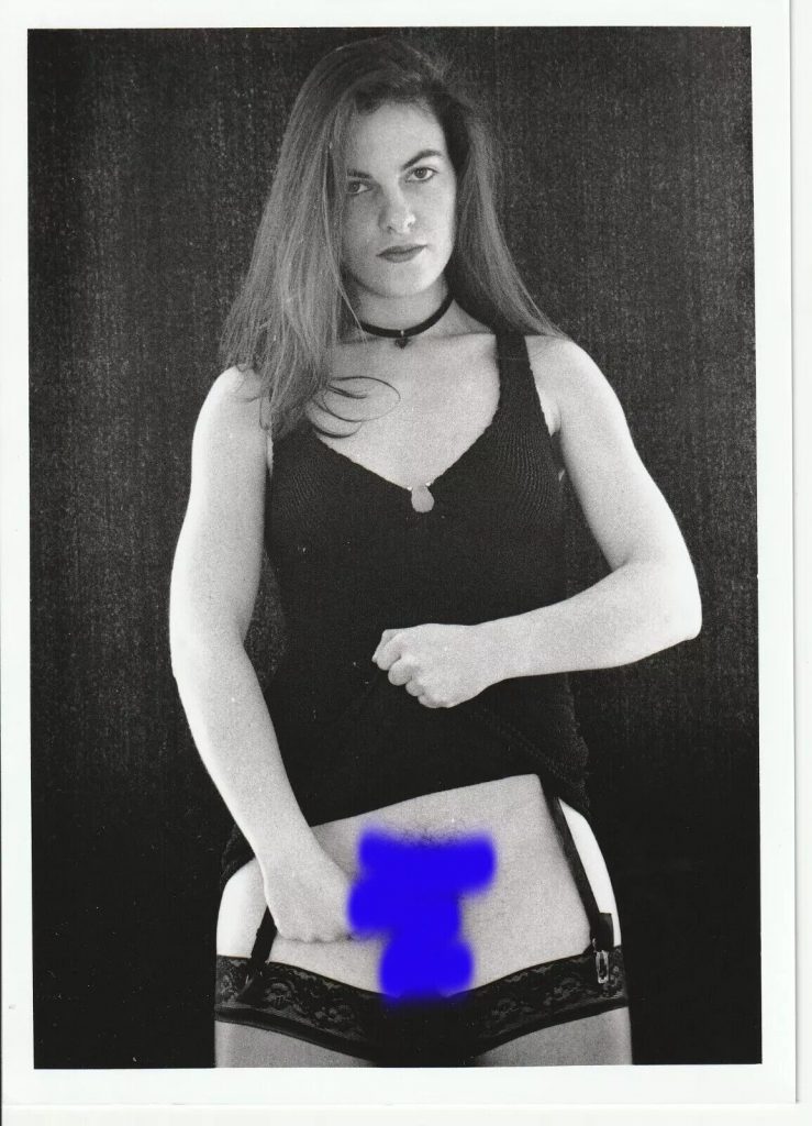 PHOTO argentique artistique NU féminin femme nue NOIR ET BLANC format 13X18 1980