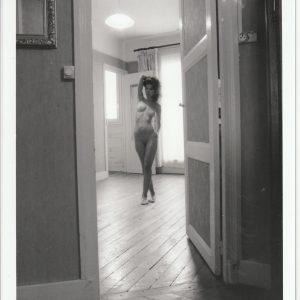 PHOTO argentique artistique NU féminin femme nue NOIR ET BLANC format 13X18 1980