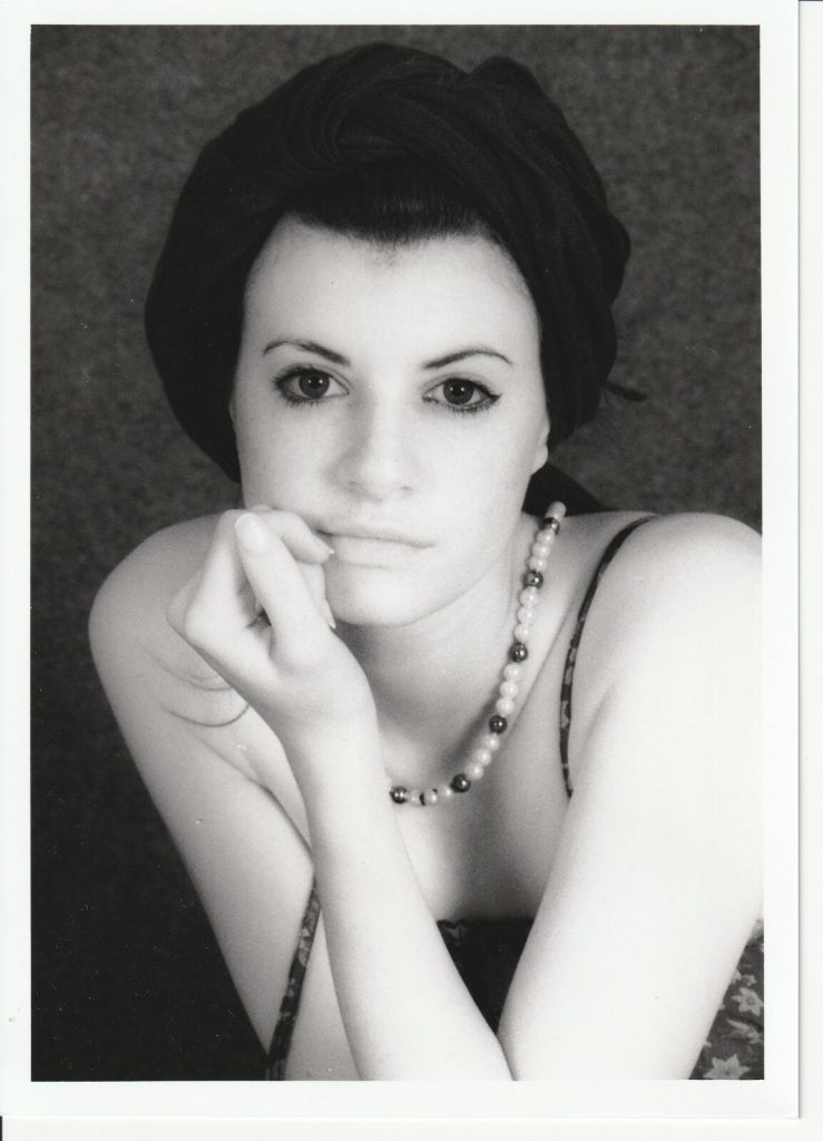 PHOTO argentique artistique NU féminin femme nue NOIR ET BLANC format 13X18 1980