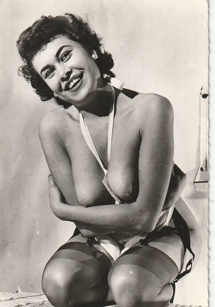 TIRAGE PHOTO ARGENTIQUE 1950 PINUP FEMME NUE NU ARTISTIQUE FORMAT 8X13cm