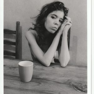 PHOTO argentique artistique NU féminin femme nue NOIR ET BLANC format 13X18 1980