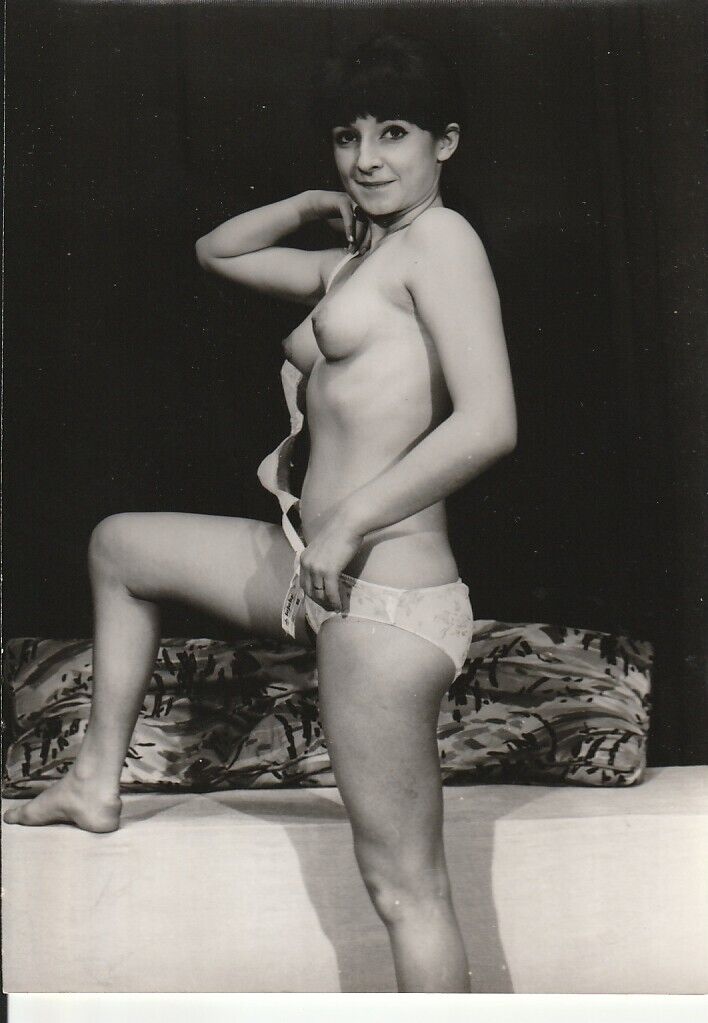 TIRAGE PHOTO ARGENTIQUE 1960 PROFESSIONNEL PINUP FEMME NUE NU ARTISTIQUE 9X12CM