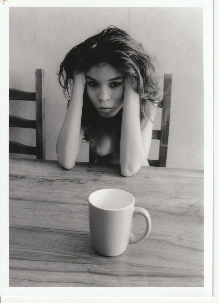 PHOTO argentique artistique NU féminin femme nue NOIR ET BLANC format 13X18 1980