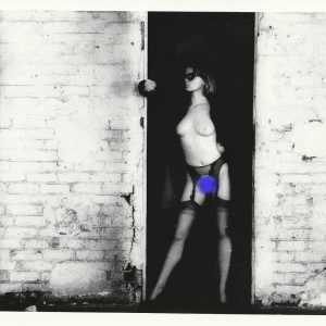 PHOTO argentique nu femme nue pinup NOIR ET BLANC format 13X18cm circa 1980