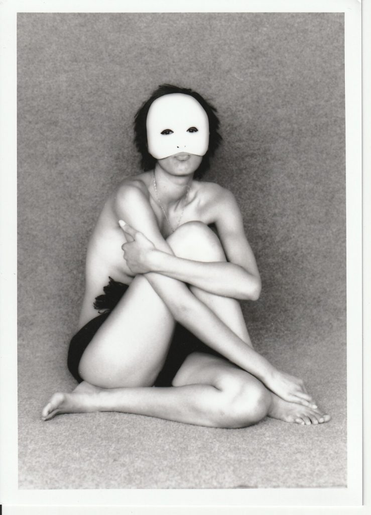 PHOTO argentique  NU NOIR ET BLANC format 13X18 circa 1980