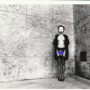 PHOTO argentique nu femme nue pinup NOIR ET BLANC format 13X18cm circa 1980