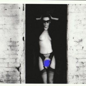 PHOTO argentique nu femme nue pinup NOIR ET BLANC format 13X18cm circa 1980