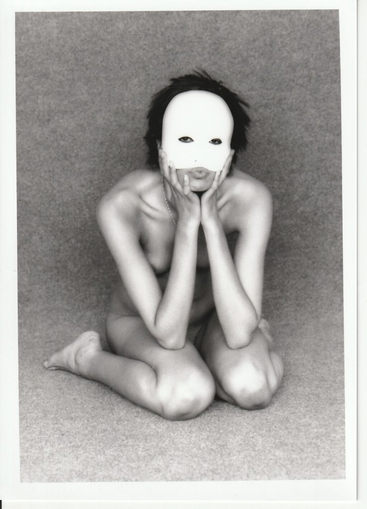 PHOTO argentique  NU NOIR ET BLANC format 13X18 circa 1980