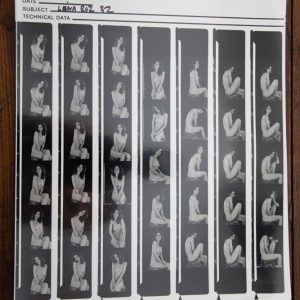 PHOTO argentique nu femme nue PLANCHE CONTACT NOIR ET BLANC  circa 1980