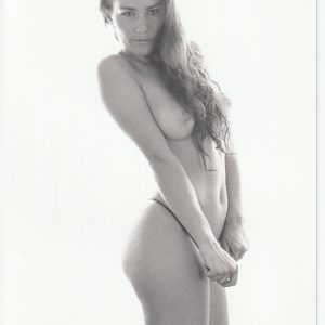 PHOTO argentique  NU NOIR ET BLANC format 13X18 circa 1980