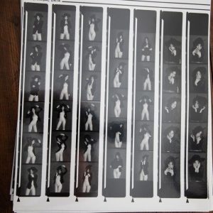 PHOTO argentique nu femme nue PLANCHE CONTACT NOIR ET BLANC  circa 1980