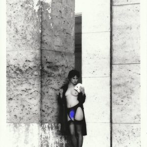 PHOTO argentique nu femme nue pinup NOIR ET BLANC format 13X18cm circa 1980