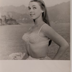 TIRAGE PHOTO Pinup femme nue Plage 1960	Lingerie 13X18cm