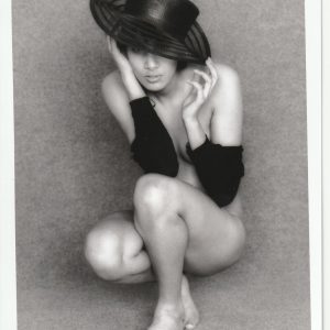 PHOTO argentique  NU NOIR ET BLANC format 13X18 circa 1980