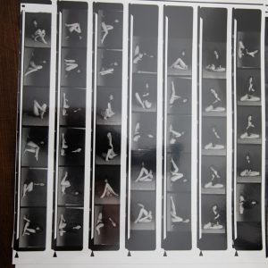 PHOTO argentique nu femme nue PLANCHE CONTACT NOIR ET BLANC circa 1980