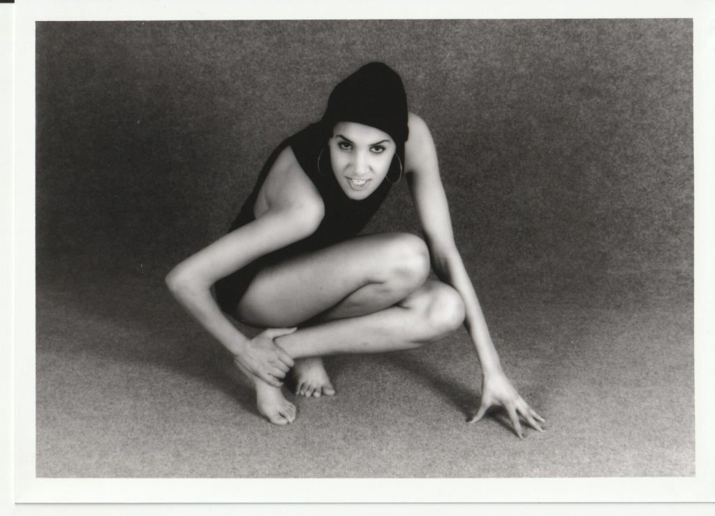 PHOTO argentique femme sexy pinup NOIR ET BLANC format 13X18 circa 1980