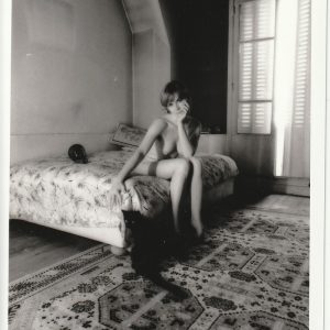 PHOTO argentique nu femme nue pinup NOIR ET BLANC format 13X18cm circa 1980