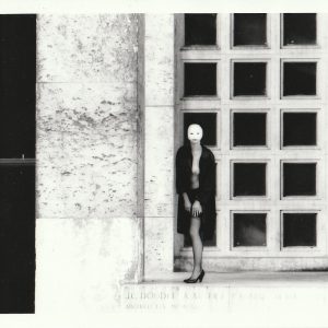 PHOTO argentique nu femme nue pinup NOIR ET BLANC format 13X18cm circa 1980