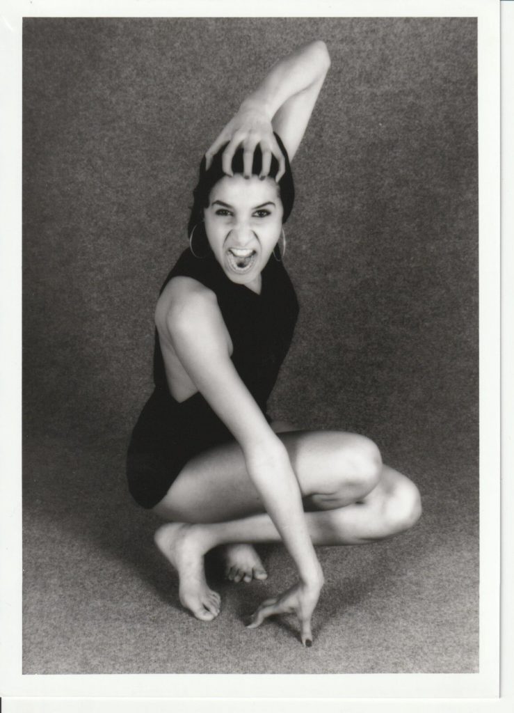 PHOTO argentique femme sexy pinup NOIR ET BLANC format 13X18 circa 1980