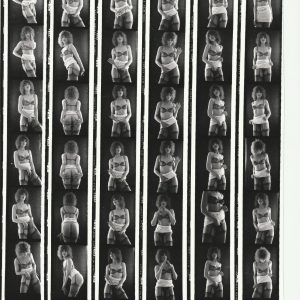 PHOTO argentique nu femme nue PLANCHE CONTACT NOIR ET BLANC  circa 1980