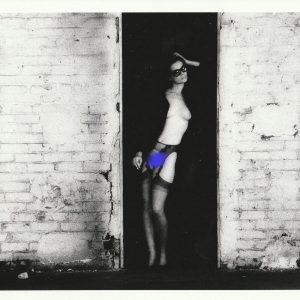 PHOTO argentique nu femme nue pinup NOIR ET BLANC format 13X18cm circa 1980