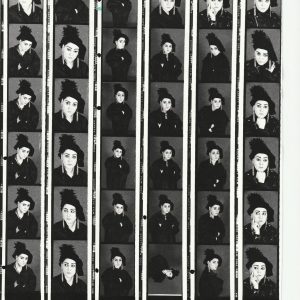 PHOTO argentique PORTRAITS femme PLANCHE CONTACT NOIR ET BLANC  circa 1980