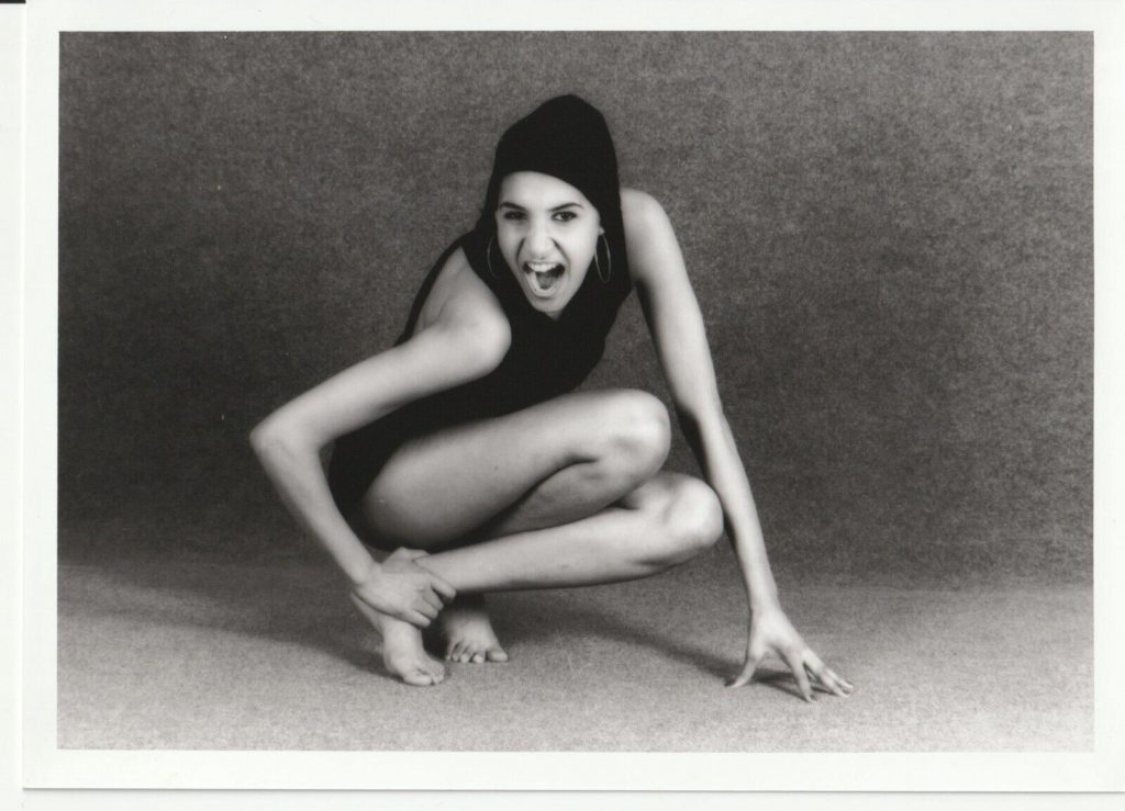 PHOTO argentique femme sexy pinup NOIR ET BLANC format 13X18 circa 1980