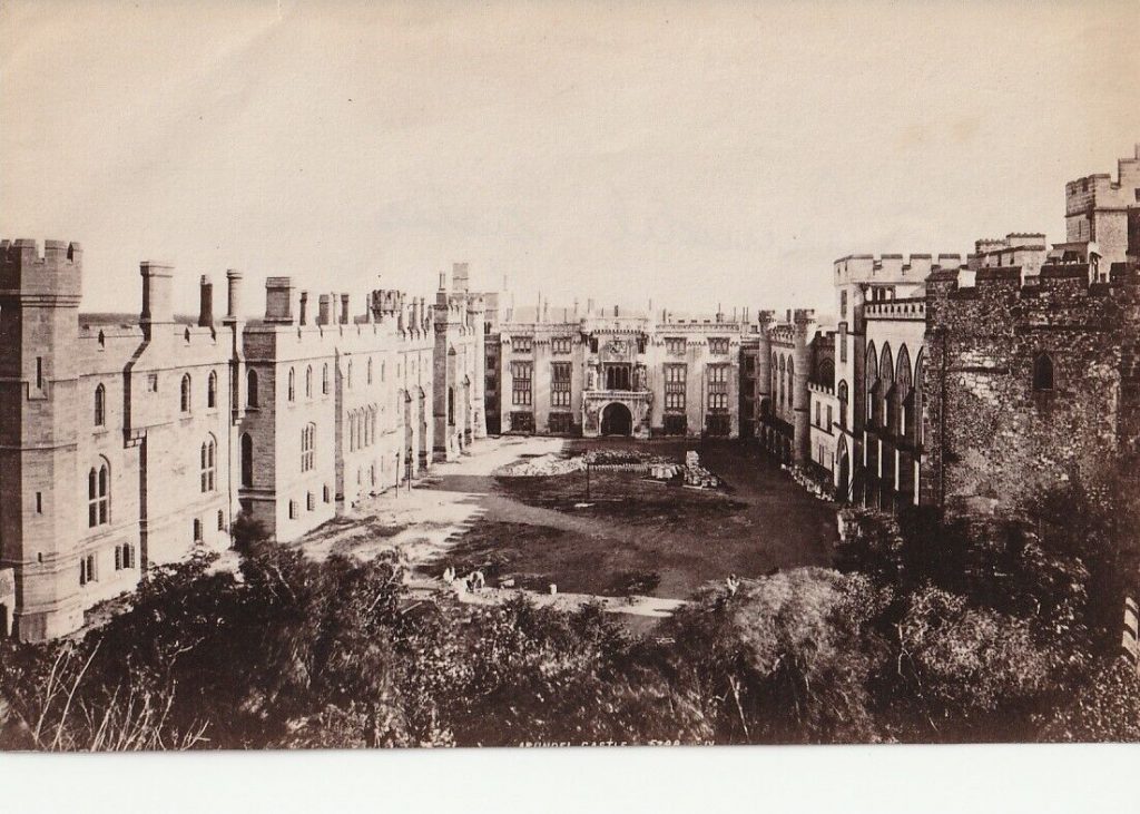 TIRAGE PHOTO petite albumine 1880 Arundel Castle, ANGLETERRE 9X14CM