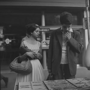 Photo sur papier  argentique LIBRAIRIE PARIS 1960 format 30x30cm