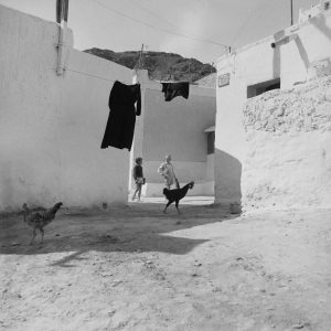photo sur papier  argentique ESPAGNE ENFANT  1960 format 30x30cm