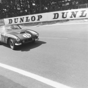 Photo papier  argentique 24 HEURES DU MANS 1960 format 30x30cm