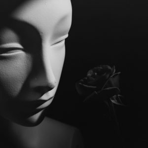 photo ARTISTIQUE sur papier  argentique  1960 format 30x30cm