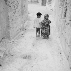 photo sur papier  argentique ESPAGNE ENFANT  1960 format 30x30cm