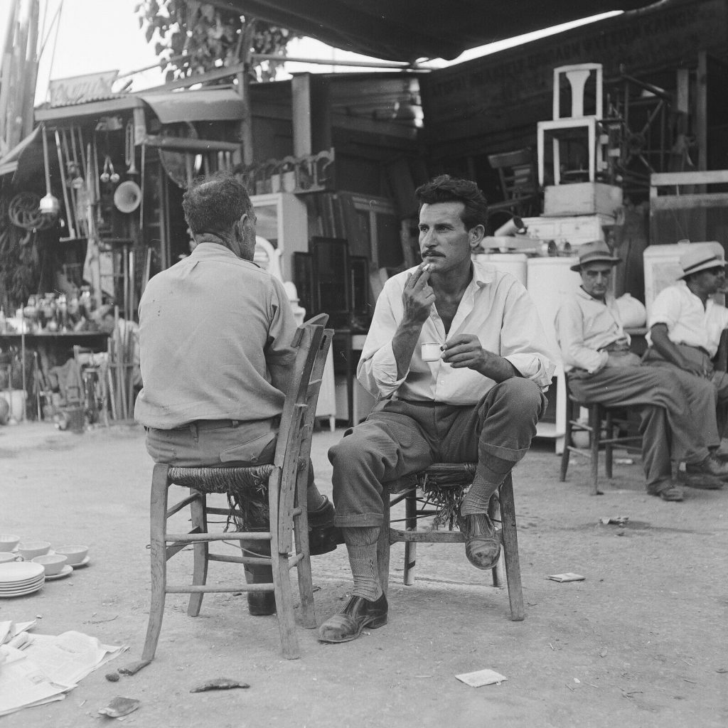 Photo papier argentique Baryté Grèce 1960 format 30x30cm