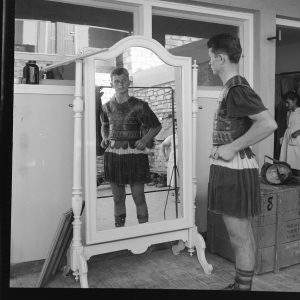 Photo papier  argentique Baryté  Grèce 1960 format 30x30cm