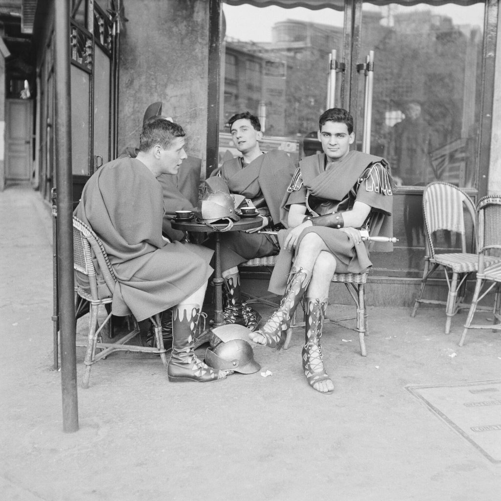Photo papier argentique Baryté Grèce 1960 format 30x30cm
