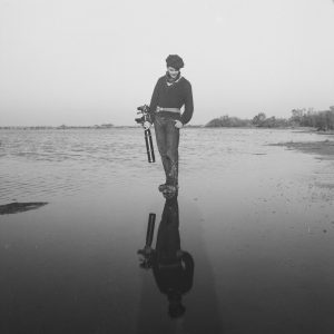 Tirage photo sur papier  argentique photographe ornithologue 1960 format 30x30cm