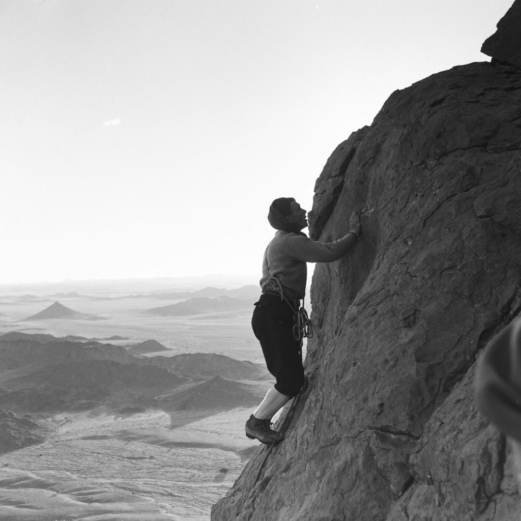 Tirage photo sur papier argentique ALPINISME en Algerie 1950 format 30X30cm