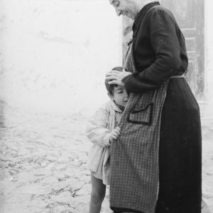 photo sur papier  argentique ESPAGNE ENFANT  1960 format 30x30cm