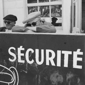 Photo papier  argentique 24 HEURES DU MANS 1960 format 30x30cm