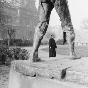 Photo sur papier  argentique STATUT PARIS 1960 format 30x30cm